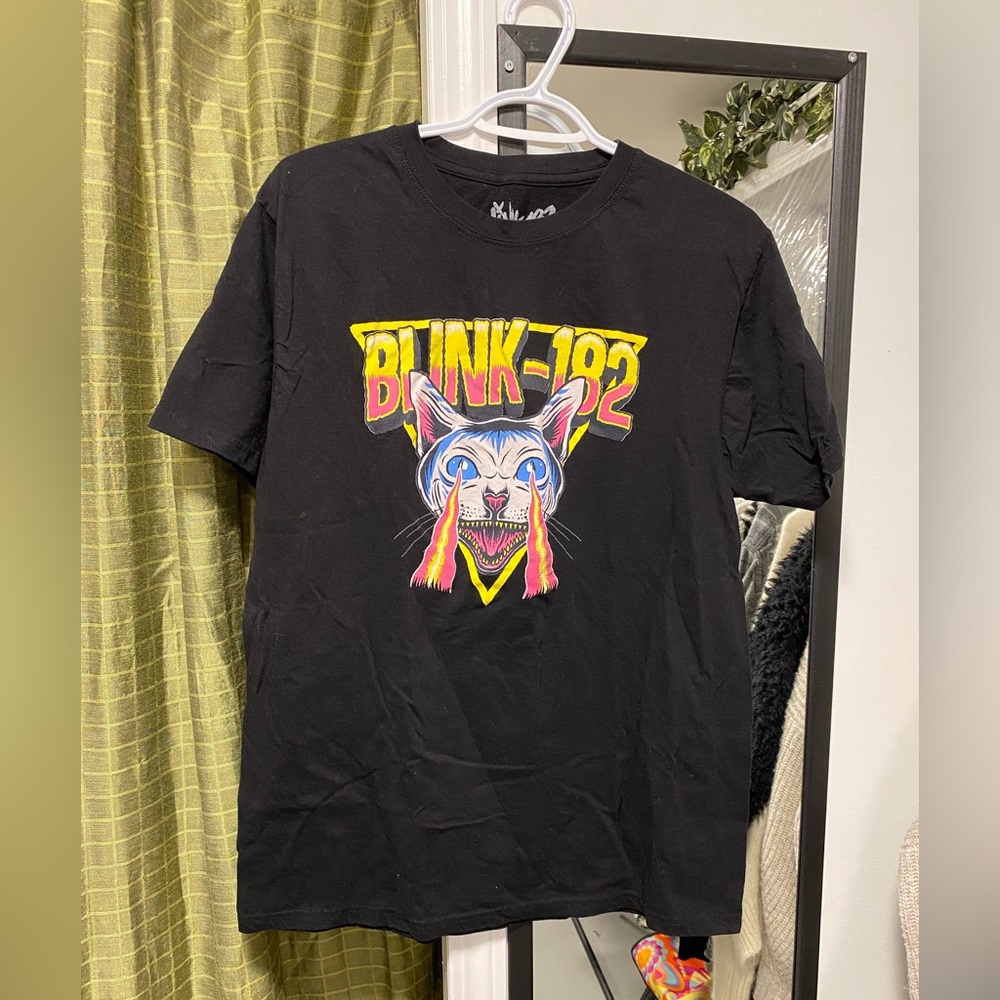 Blink 182 bank tee